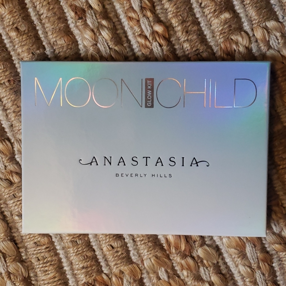 Anastasia Beverly Hills Moon Child Glow Kit